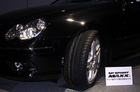 ダンロップ、「スポーツ」「プレミアム」「RV」の新タイヤを3本同時に発表の画像