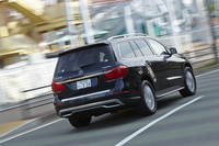 メルセデス・ベンツGL350ブルーテック4MATIC