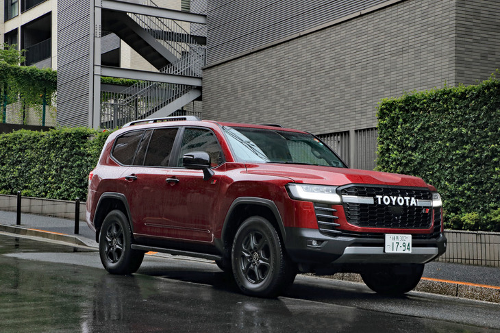 トヨタ・ランドクルーザーGRスポーツ
