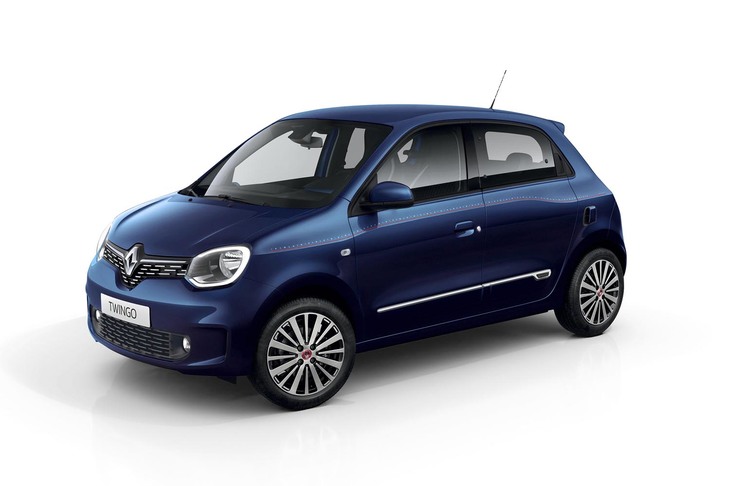 2020年4月に導入された「ブルー オセアン メタリック」カラーのモデルも選択可能。