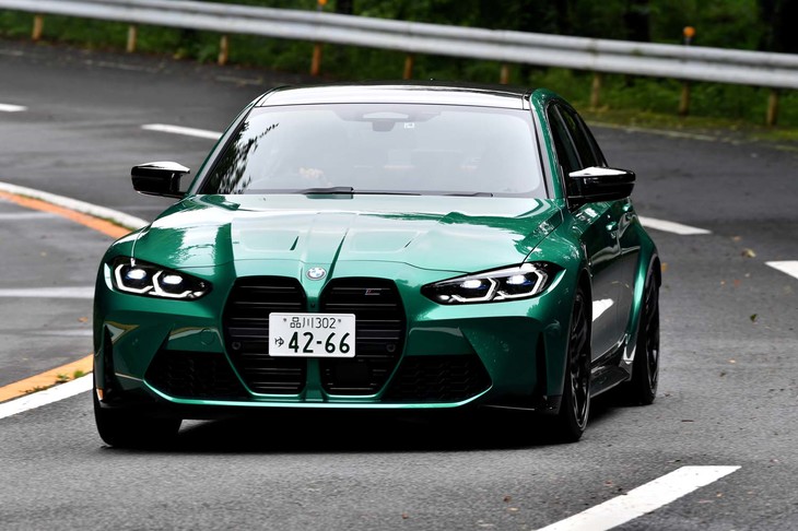 【BMW M3コンペティションのスペック】
	ボディーサイズ：全長×全幅×全高＝4805×1905×1435mm／ホイールベース：2855mm／車重：1740kg／駆動方式：FR／エンジン：3リッター直6 DOHC 24バルブ ツインターボ／トランスミッション：8段AT／最高出力：510PS（375kW）/6250rpm／最大トルク：650N・m（66.3kgf・m）/2750-5500rpm／タイヤ：（前）275/35ZR19 100Y／（後）285/30ZR20 99Y（ミシュラン・パイロットスポーツ4 S）／燃費：10.0km/リッター（WLTCモード）／価格：1324万円
	
	【取材時の燃費データ】
	テスト距離：257.6km（市街地1：高速道路7：山岳路2）／使用燃料：31.6リッター（ハイオクガソリン）／参考燃費：8.2km/リッター（満タン法）／8.9km/リッター（車載燃費計計測値）