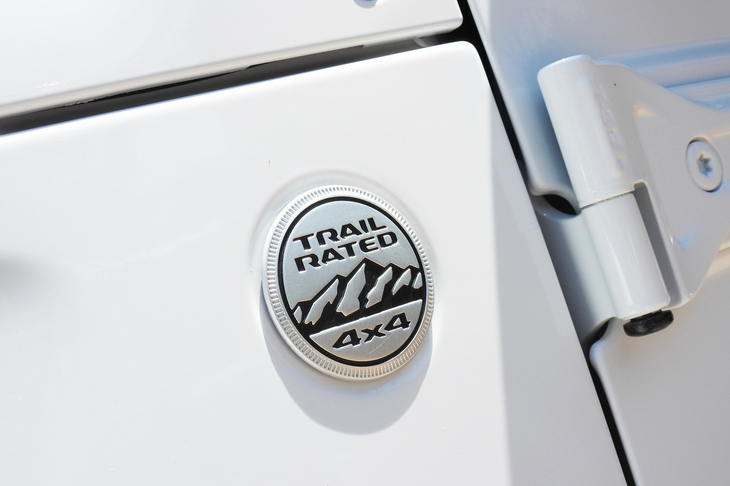 ジープ・ラングラー アンリミテッド サハラ（エクステリア）