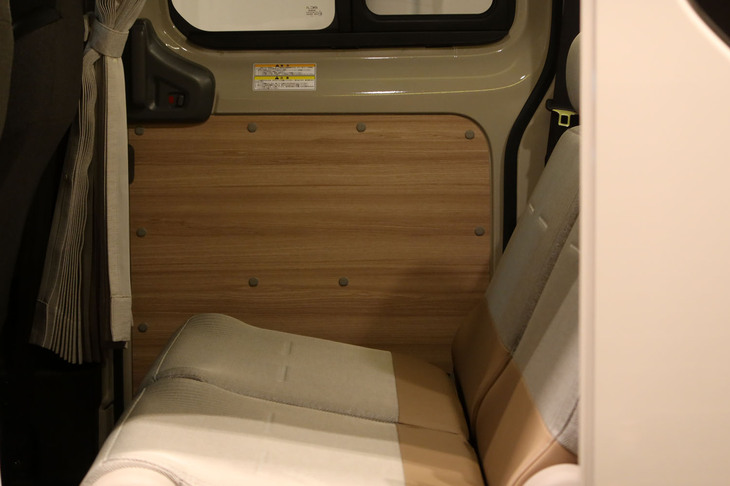 日産NV200バネットMYROOM（スライドドアパネル）