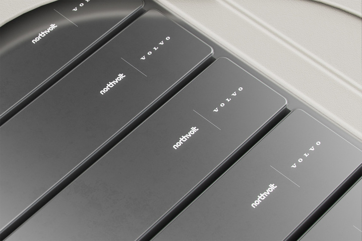 ボルボは次世代バッテリーの開発と調達に関し、同じスウェーデンのノースボルトと協業。同社はフォルクスワーゲンなどとも提携しており、北欧に巨大なバッテリーサプライヤーが生まれようとしている。