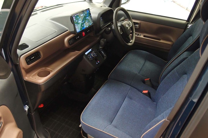 ダイハツ・ムーヴ キャンバス セオリー（インテリア）