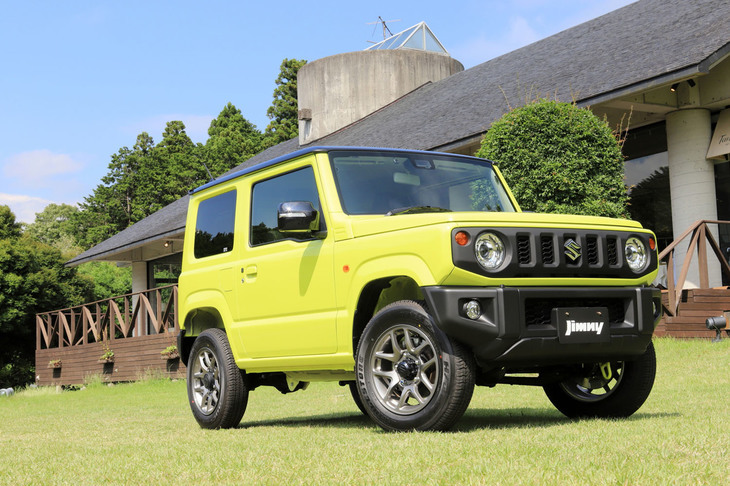 一時期は納期が1年以上（！）ともいわれるほどの人気を集めた新型「スズキ・ジムニー」。