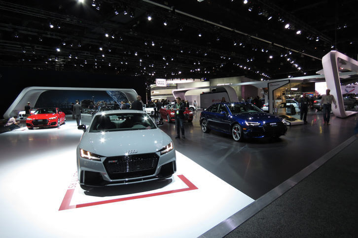 ロサンゼルスモーターショー2017のアウディブースの様子。