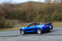 日本仕様の「カマロ」では、V8モデルの「SS」では前後ともに、直4モデルの「LT RS」と「コンバーチブル」ではフロントのみ、ブレーキがブレンボ製となる。