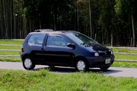 著者が所有していた初代「トゥインゴ」。フレキシブルに使えて、走りもよく、お気に入りの一台だったという。