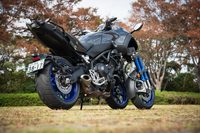 まだデビューしたばかりの「ナイケン」だが、2018年のEICMAで早くもツアラー仕様の「ナイケンGT」が発表されており、今後のラインナップ拡充が予想される。