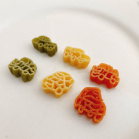 アニメーションのキャラクターを、見事にパスタに投影している。