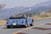 熟練工による手作業でのクルマづくりを守りつつ、スポーティーでファンなモデルを輩出し続けるモーガン。伝統を守りながらも古典であることに甘えない彼らは、非常に希有（けう）な存在といえるだろう。