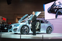 スバル、BRZと新型インプレッサをお披露目