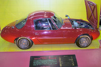 1977年に発表された「トヨタ・スポーツ800 ガスタービン／バッテリー ハイブリッド車」。