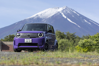 「N-ONE e：」のボディーを拡大し、登録車として販売される「ホンダ・スーパーONE」。モノグレードで339万0200円で販売される。
