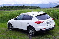 日産スカイラインクロスオーバー370GT Type P／370GT FOUR Type P【試乗速報】の画像