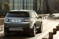 「ランドローバー・ディスカバリー スポーツ」の2017年モデル、受注始まるの画像