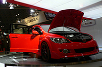 300psオーバーの心臓に、6段MTを組みあわせた「MUGENコンセプト・シビックDominator」。