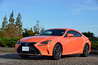 「RC300h“Fスポーツ”」