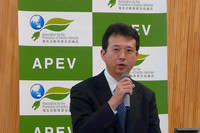 国土交通省関東運輸局自動車技術安全部の野津真生部長は「ガイドラインは比較的早く作成が可能で、改定も柔軟に対応できるため、先に公開した。いずれはこのガイドラインを踏まえた安全基準の改正なども検討していきたい」と語った。