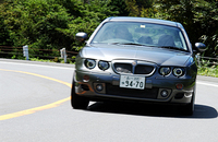 【スペック】
    MG-ZT：全長×全幅×全高＝4760×1780×1420mm/ホイールベース＝2750mm/車重＝1530kg/駆動方式＝FF/2.5リッターV6DOHC24バルブ（177ps/6500rpm、24.5kgm/4000rpm）/車両本体価格＝425.0万円
    
    