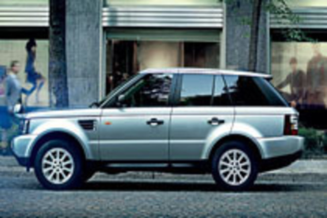 「レンジローバースポーツ4.4 V8」