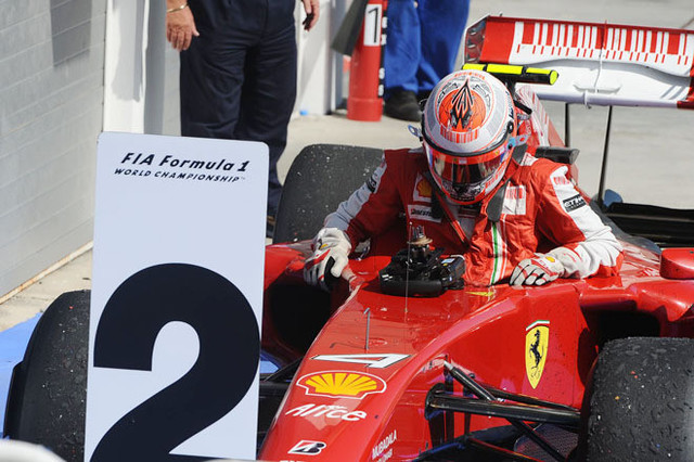 優勝記念品 ワールド・チャンピオンシップ ハンガリーGP ジェンソン 1/43 スパーク 1/43 マクラーレン MP4-26 2011 F1 ハンガリーGP ウィナー GP