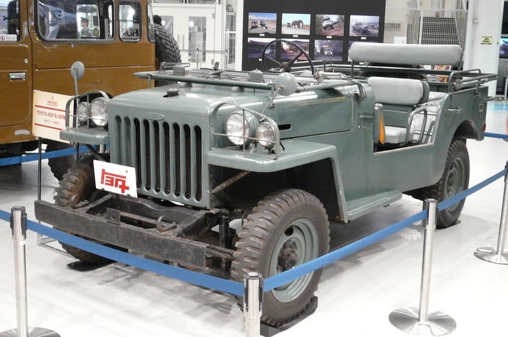 「ランドクルーザー“70”シリーズ」の発表会にて、会場に展示された「BJ型」。大排気量エンジンの搭載により、ライバルを上回る高性能を実現していた。