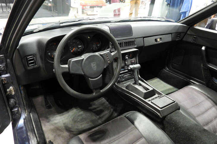 ポルシェ924S（1987年／DUPRO）