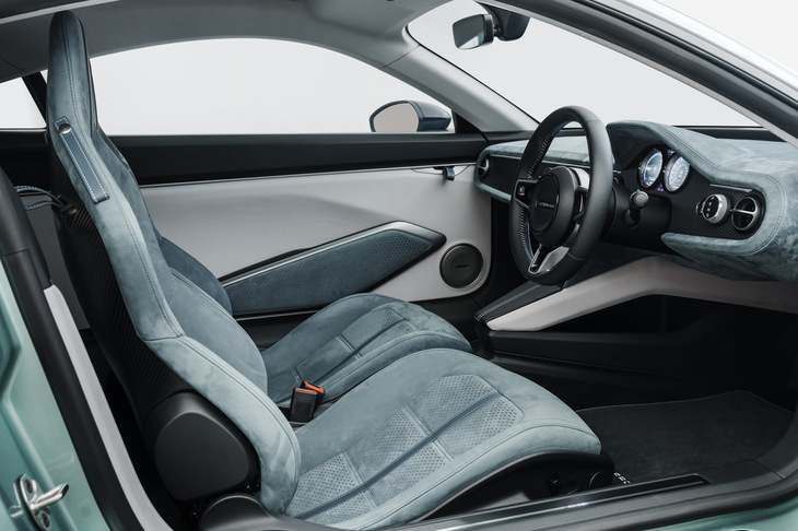 ケータハム・プロジェクトV（フロントシート）