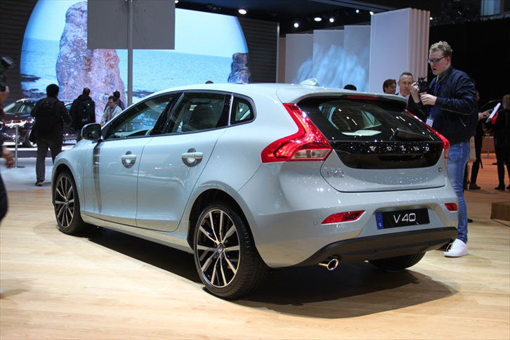 ボルボV40