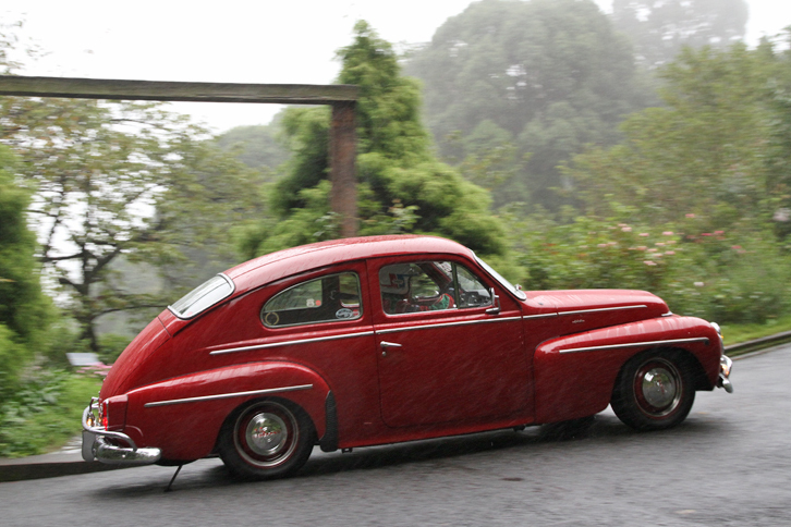 1962年「ボルボPV544」。クラシックで素朴な姿にもかかわらず、レースやラリーで活躍したスポーツサルーン。