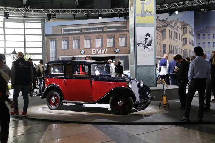 「BMW 303サルーン」（1933年）。シンクロメッシュは3速と4速にのみ装備されていた。