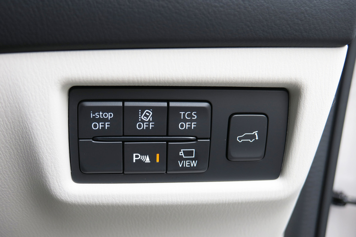 マツダCX-8 XDエクスクルーシブモード（スイッチ類）