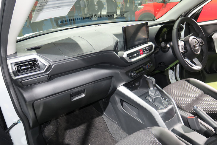 新型コンパクトSUV