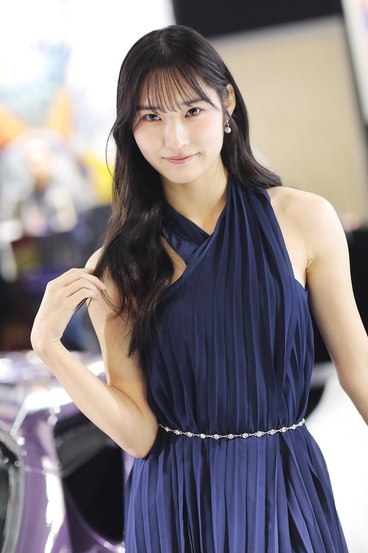 FIEVILLEブースの姫那さん