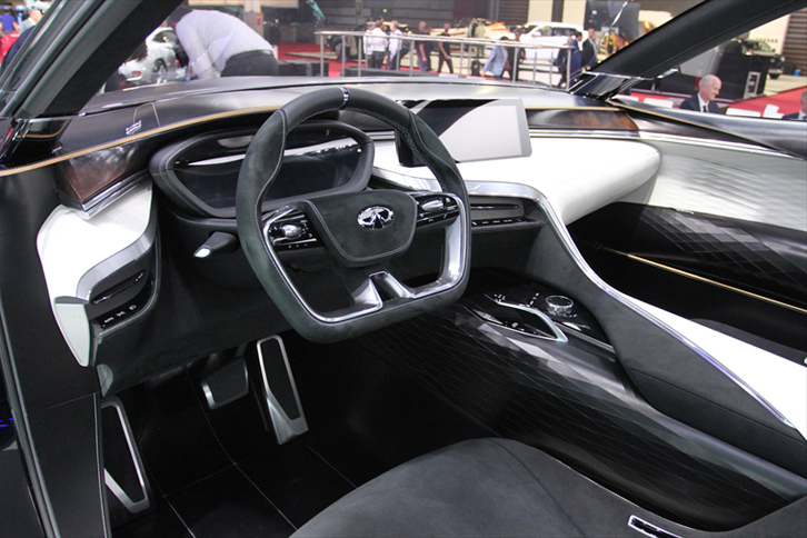 インフィニティQXスポーツインスピレーション