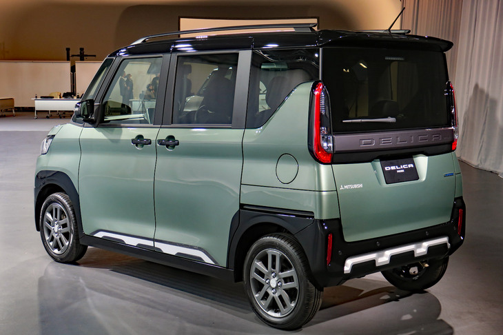 三菱デリカミニTプレミアム（エクステリア）