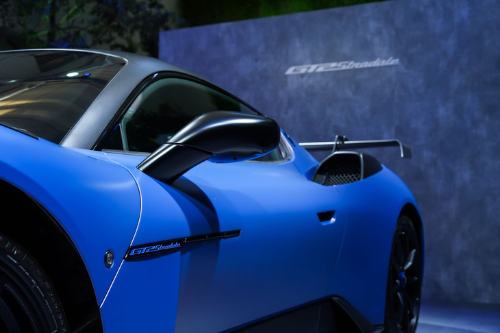 マセラティGT2ストラダーレ（ドア）