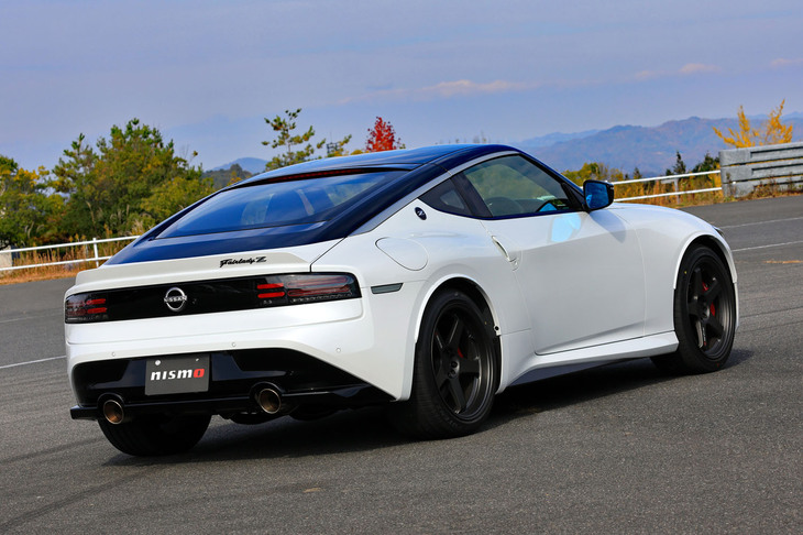 NISMOが持ち込んだのは、2022年夏に発売されたばかりの（そしてあまりの人気に目下受注停止中の）、新型「フェアレディZ」だ。