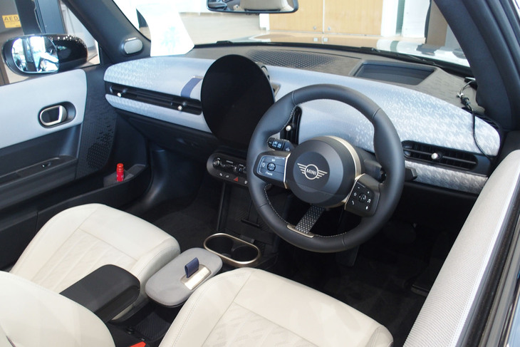 MINIクーパー コンバーチブル（コックピット）