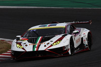 GT300クラスでは小暮卓史／元嶋佑弥組のNo.88 VENTENY Lamborghini GT3が勝利。年間タイトルも獲得した。