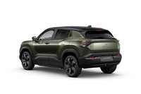 スズキが初の量産電気自動車「eビターラ」を発表　2025年夏の市場投入を予定の画像