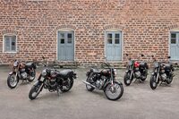 ロイヤルエンフィールドが「ブリット350」を発表　伝統的なスタイルの中型モーターサイクルの画像