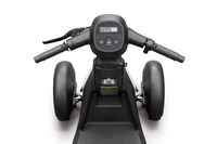 ダイハツからスタイリッシュな新型電動車いす「e-SNEAKER（イースニーカー）」が登場の画像