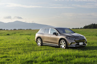 「メルセデス・マイバッハEQS680 SUV」の車両本体価格は2790万円。オプションも含めたこの試乗車の総額は3452万3000円だ。