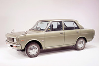 本格的な乗用車メーカーとなるべく、ホンダが肝いりで投入した小型乗用車の「1300」（1969年4月）だが、販売的には芳しい結果を残せなかった。