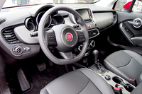 テストドライブに供されていたのは、最上級である2リッター4WDのなかでも一番立派な「フィアット500X クロスプラス」だった。