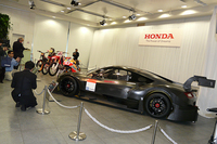 会場内に展示されていた「ホンダNSXコンセプトGT」。SUPER GT GT500クラスに投入される。