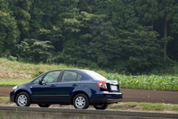 スズキSX4セダン 1.5G（FF/4AT）【試乗記】の画像